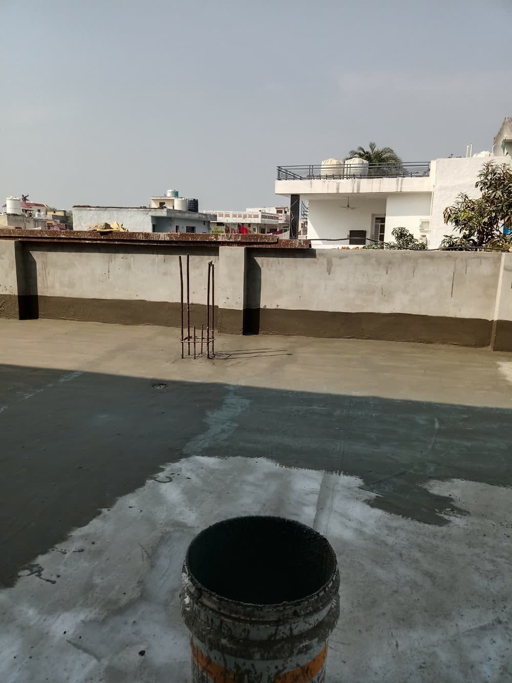 Slope gradient calibration for rapid rainwater drainage on concrete roof in Chandigarh